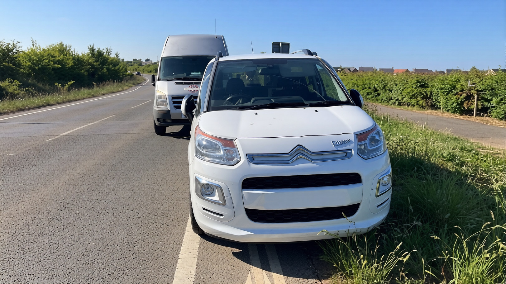 Mobile tyre fitting